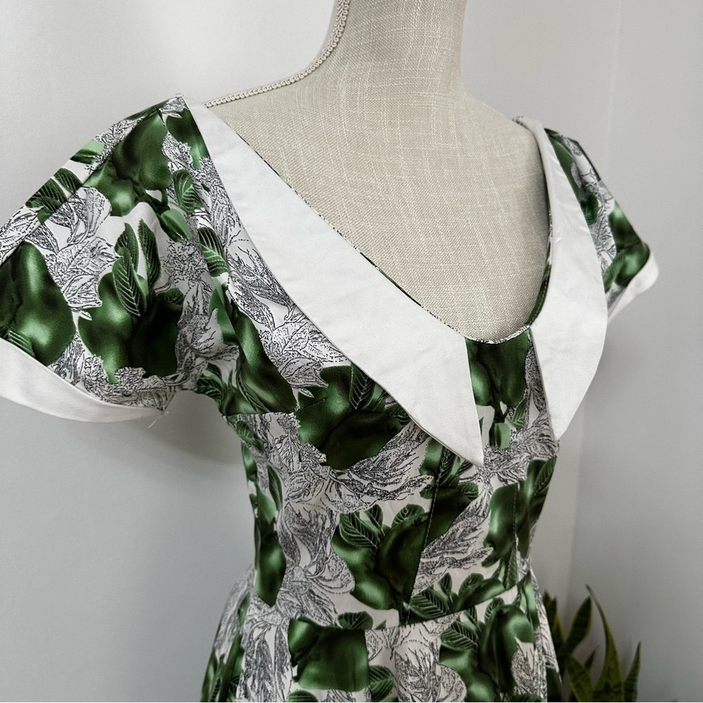 Hearts and Roses Retro Pin-up Rockabilly Green Dress Women’s Size 10 - Picture 12 of 13